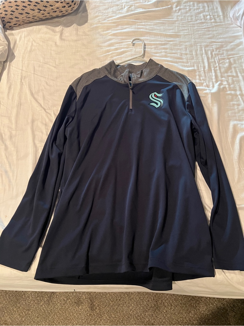 NHL Men's Seattle Kraken Long Sleeve Quarter-Zip Pullover
